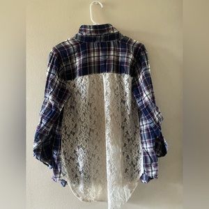 Women’s long sleeve lace & flannel shirt